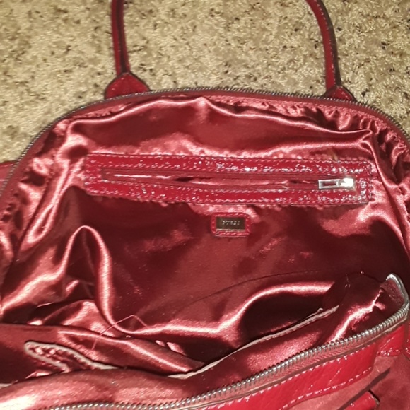 guess handbag - Picture 2 of 3